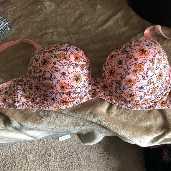 ๐2-for-1 floral bras - Picture 5 of 10